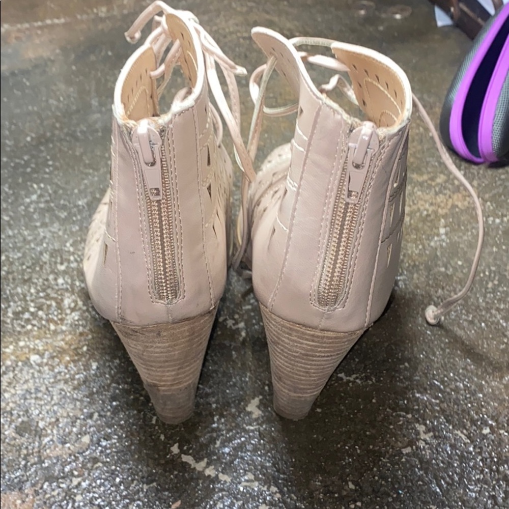 Wedge - Picture 3 of 3